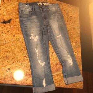 Stretchy Distressed Denim Cropped Jeans